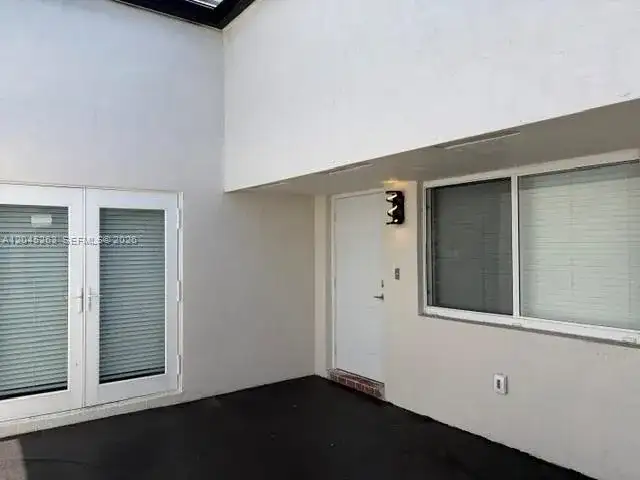 206 NE 1st Ct, Dania Beach FL 33004 photo 3