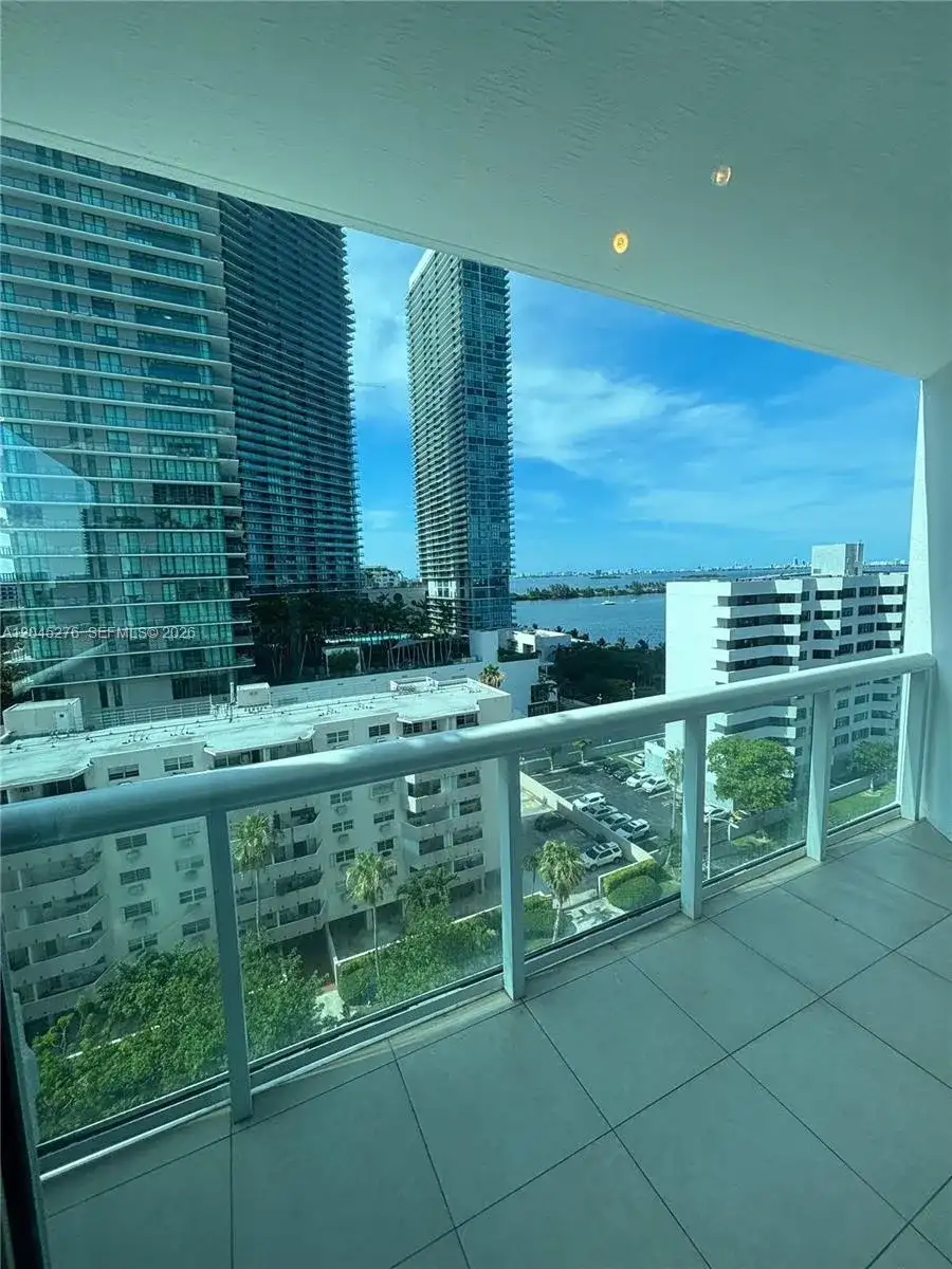 480 NE 30th St # 1004, Miami FL 33137 photo 5