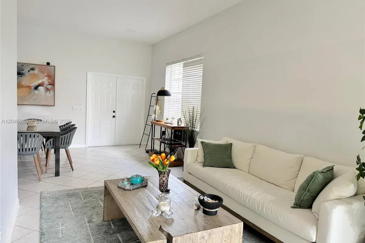 1074 Bluewood Ter # 0, Weston FL 33327