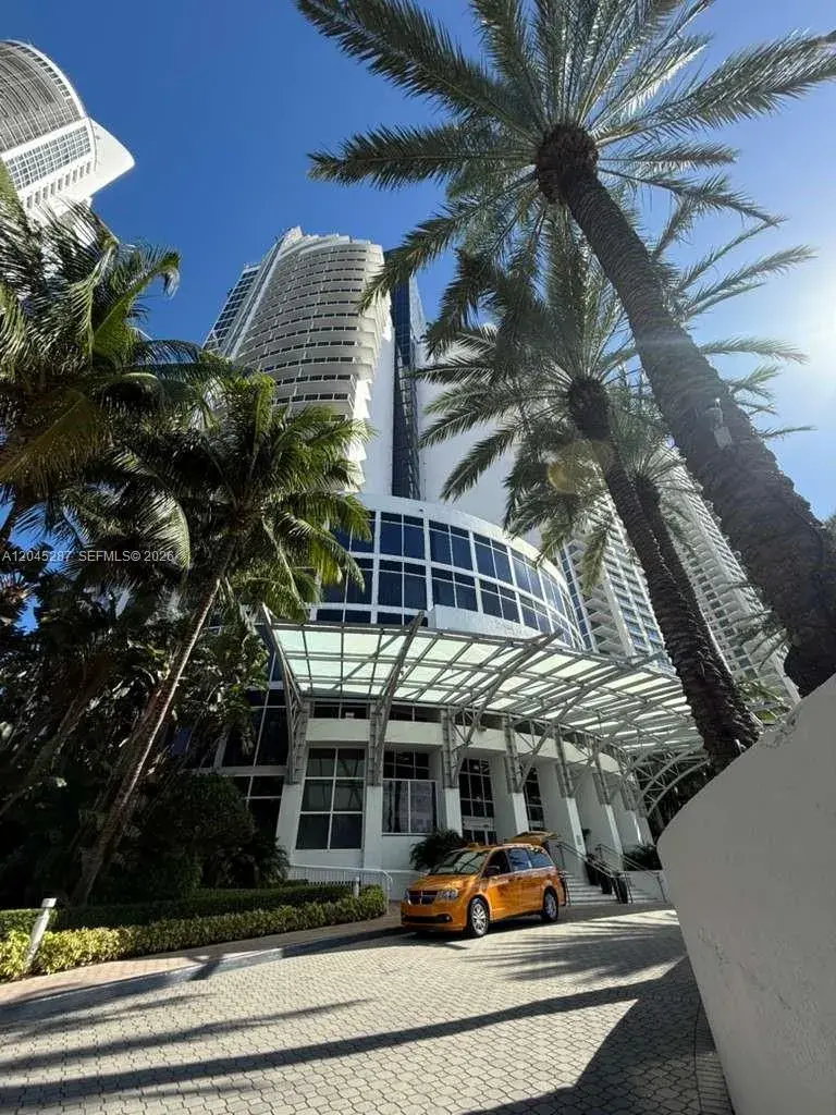 18001 Collins Ave # 1006, Sunny Isles Beach FL 33160