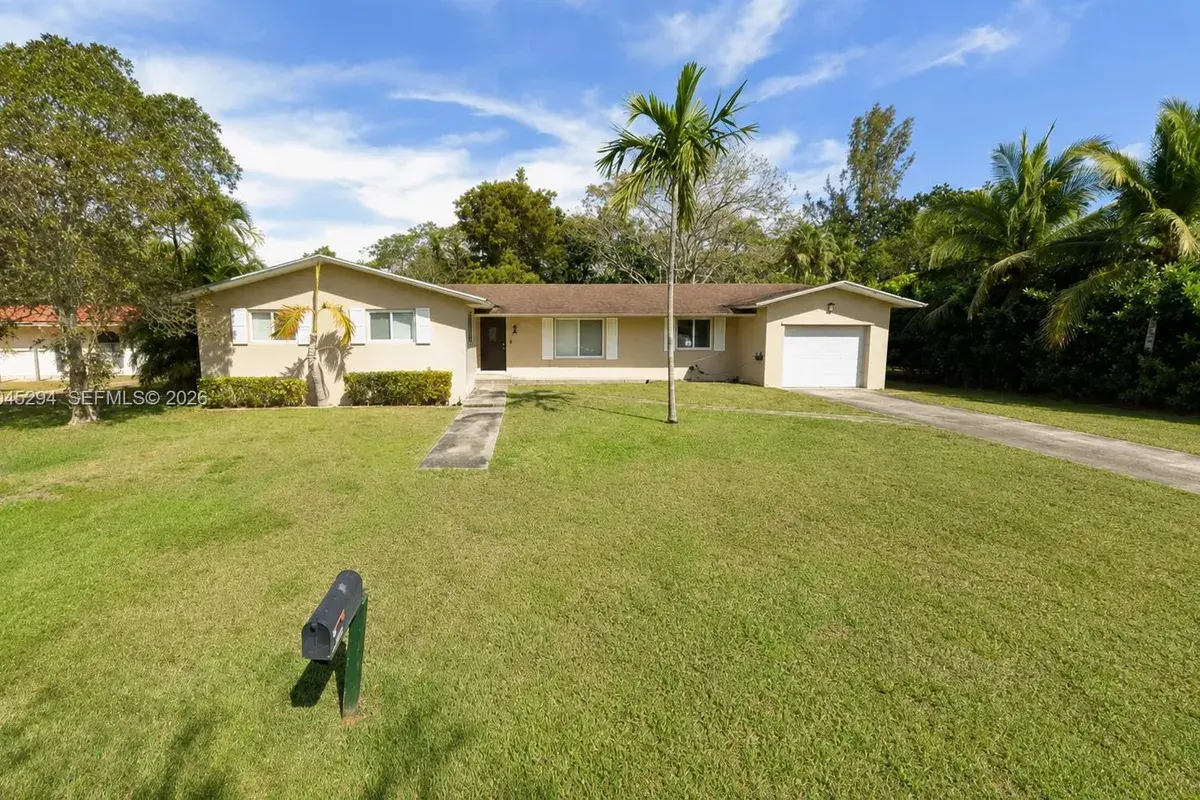 10521 SW 125th St, Miami FL 33176