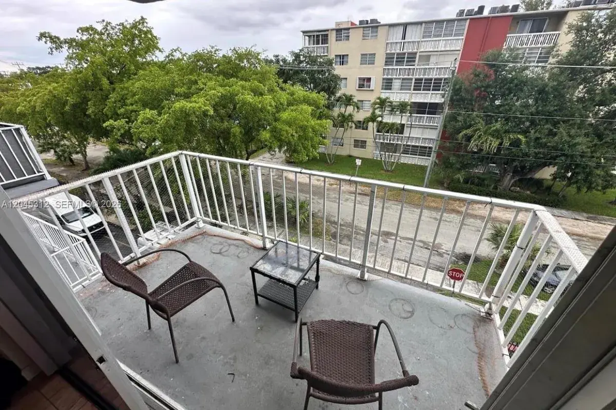 1470 NE 125th Ter # 412, North Miami FL 33161