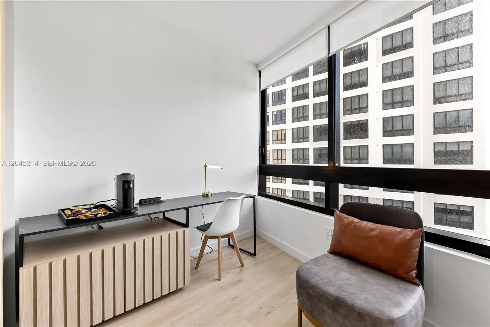 225 N Miami Ave # 1102, Miami FL 33128