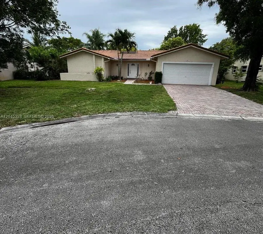 11540 NW 40th St, Coral Springs FL 33065