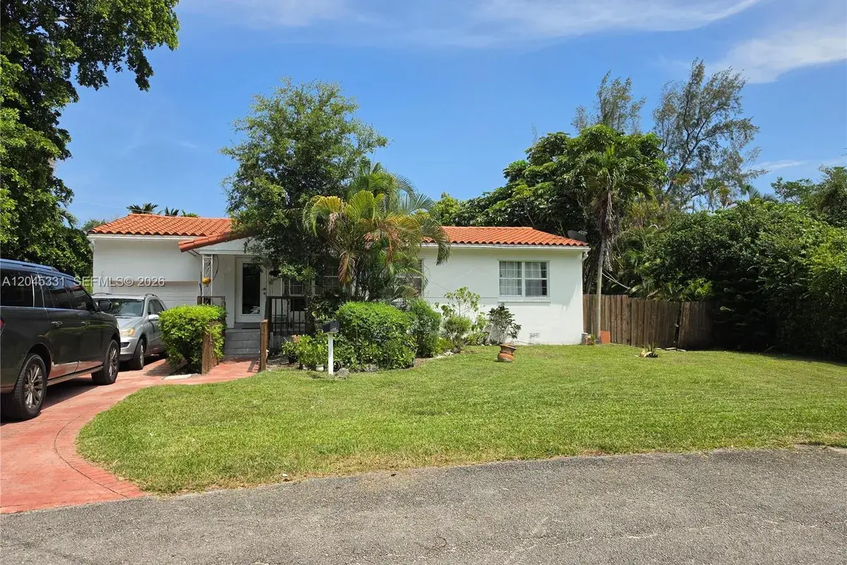 10801 NE 10th Ave, Biscayne Park FL 33161