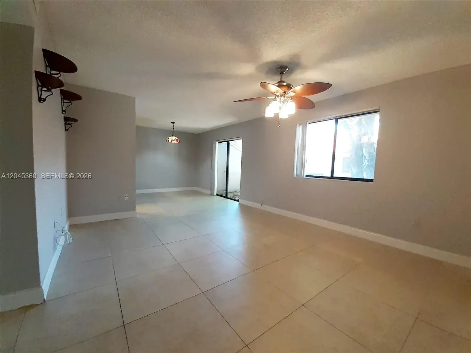 8407 Coral Lake Mnr # 8407, Coral Springs FL 33065