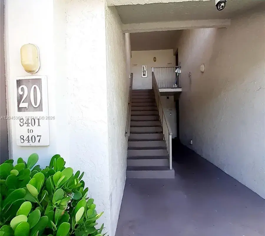 8407 Coral Lake Mnr # 8407, Coral Springs FL 33065