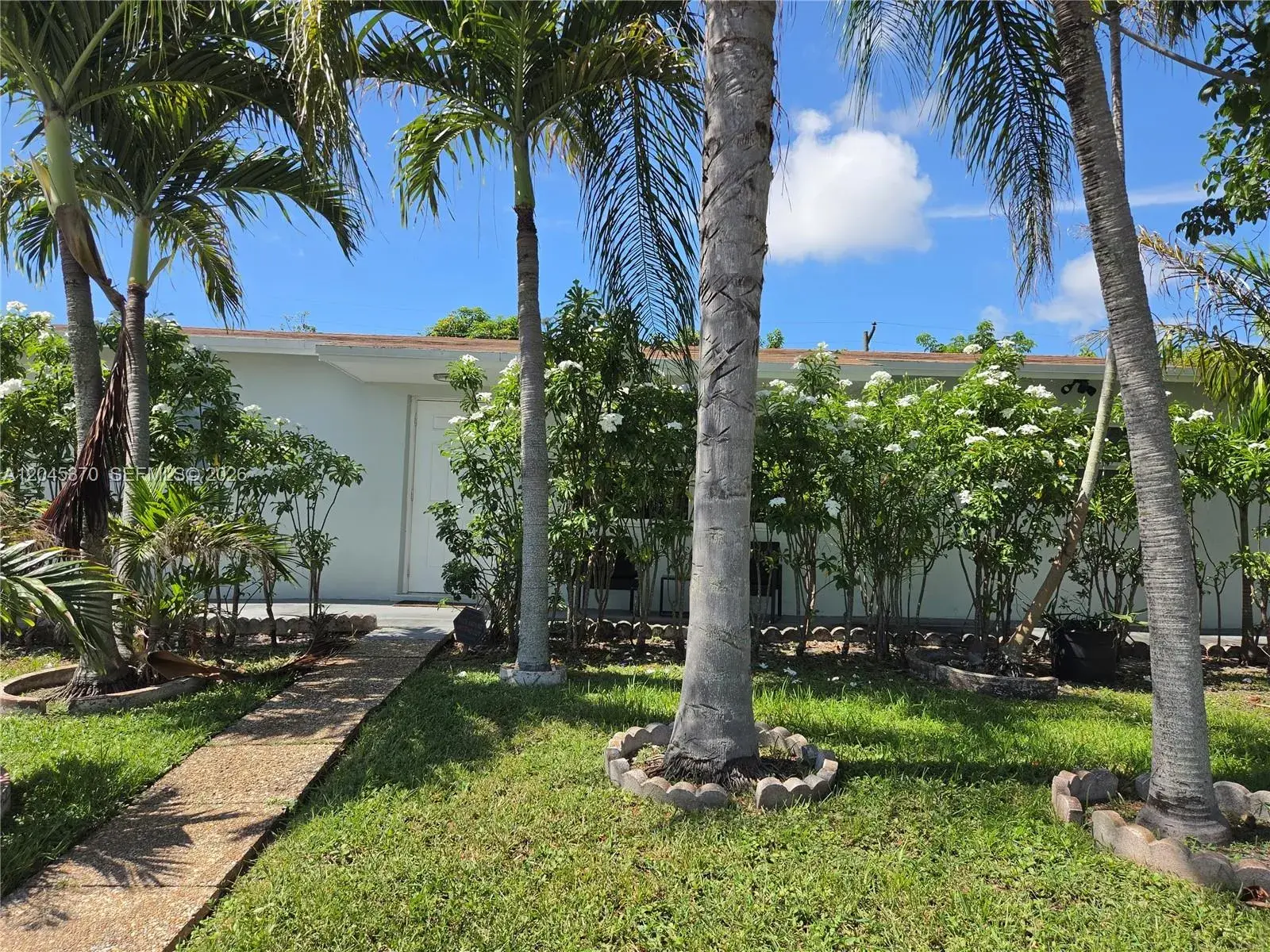 140 NW 18th St, Pompano Beach FL 33060