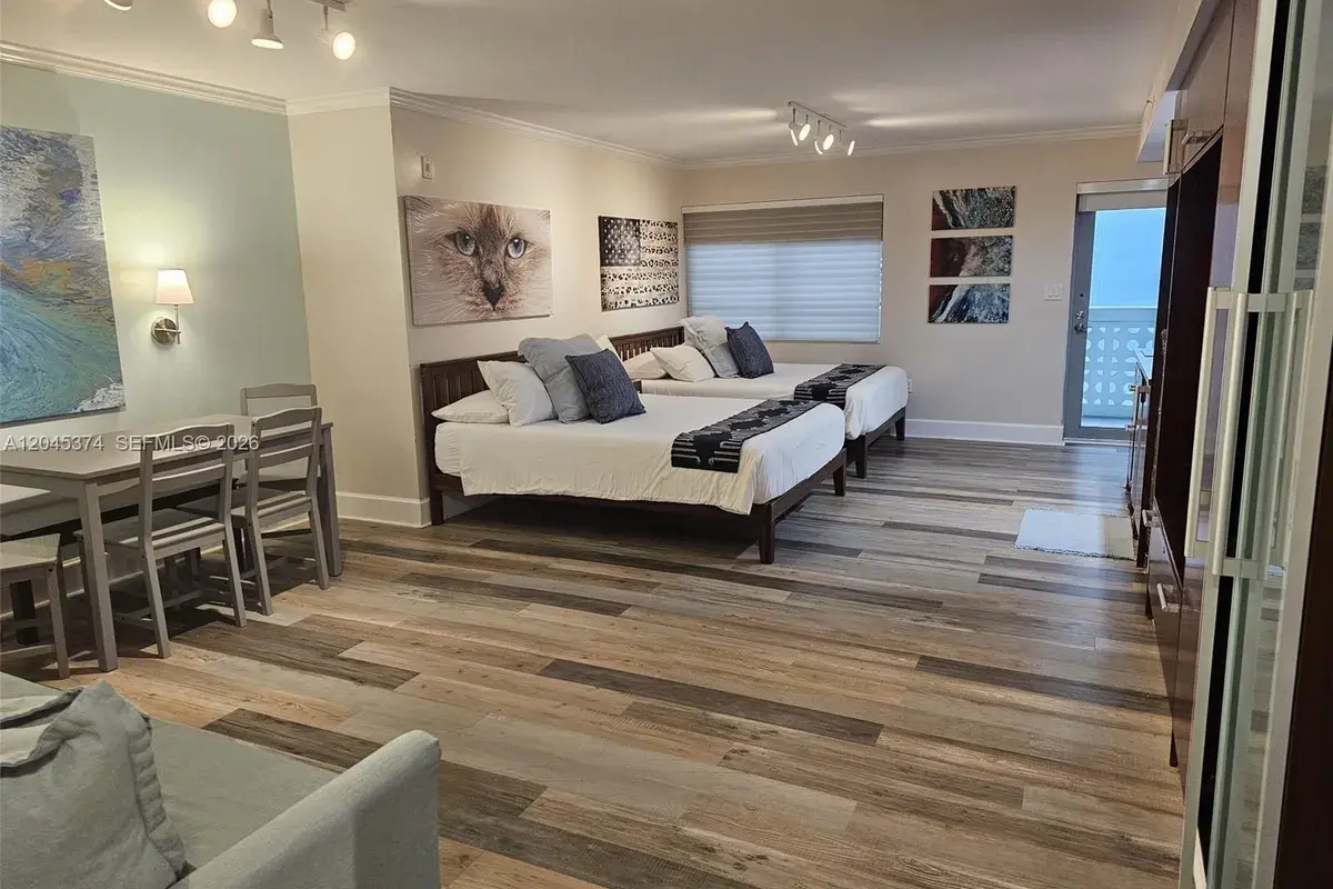 1024 Ocean Dr # A305, Miami Beach FL 33139