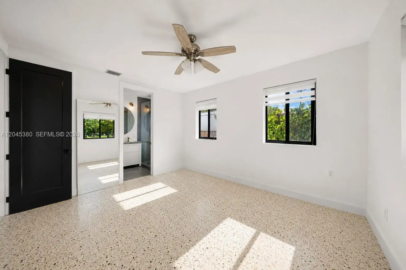 365 Fairway Dr, Miami Beach FL 33141 photo 2