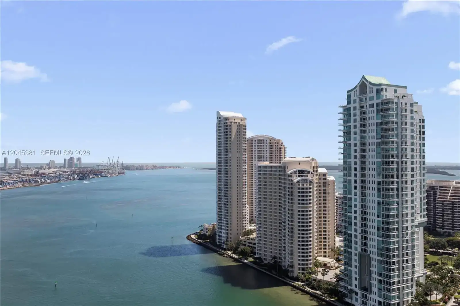 300 S Biscayne Blvd # 2806, Miami FL 33131 photo 4