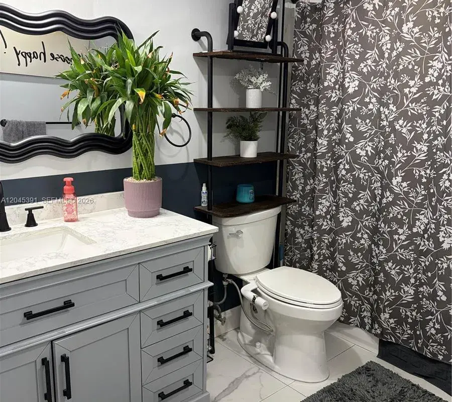 109 Gardens Dr # 104, Pompano Beach FL 33069