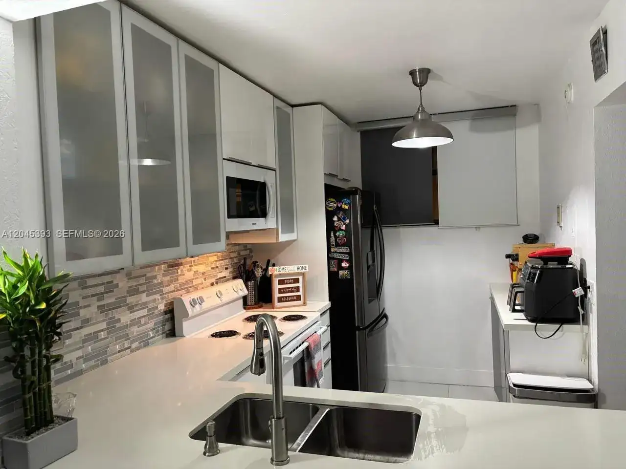 109 Lake Emerald Dr # 105, Oakland Park FL 33309 photo 2