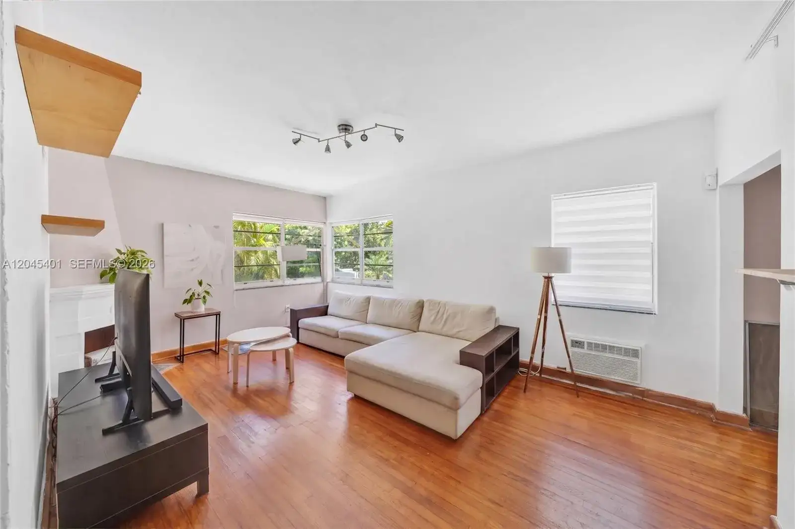 1559 Meridian Ave # 108, Miami Beach FL 33139 photo 3