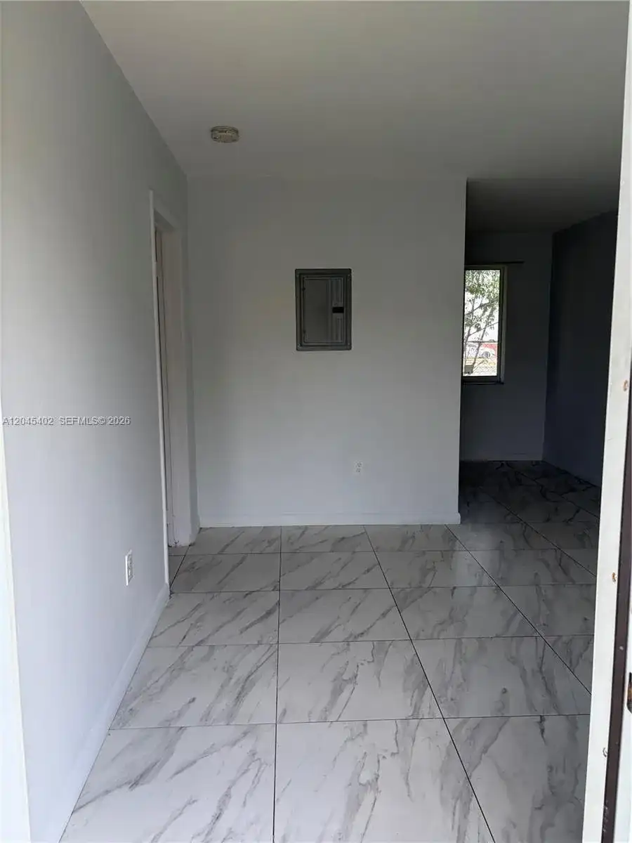 14399 NE 5th Pl # 5, North Miami FL 33161