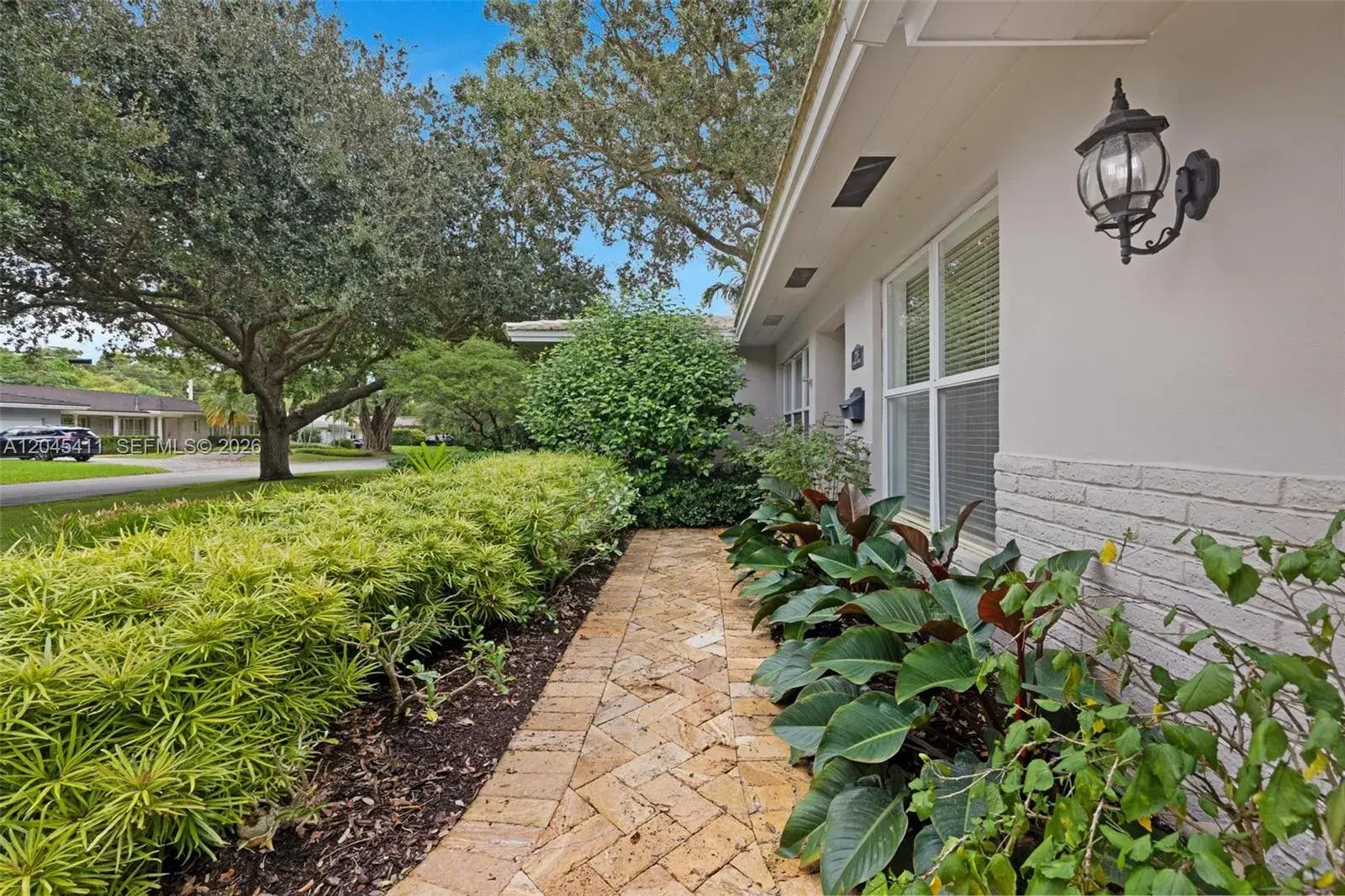1246 Algardi Ave, Coral Gables FL 33146