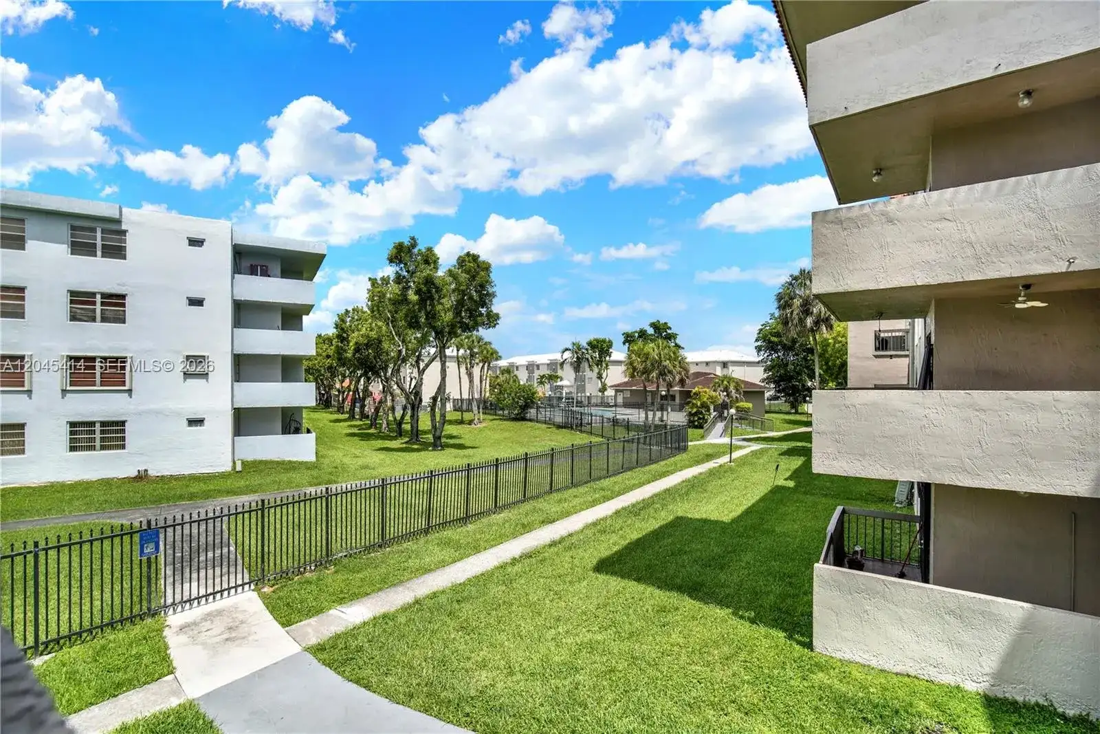 1101 SW 122nd Ave # 205, Miami FL 33184 photo 4