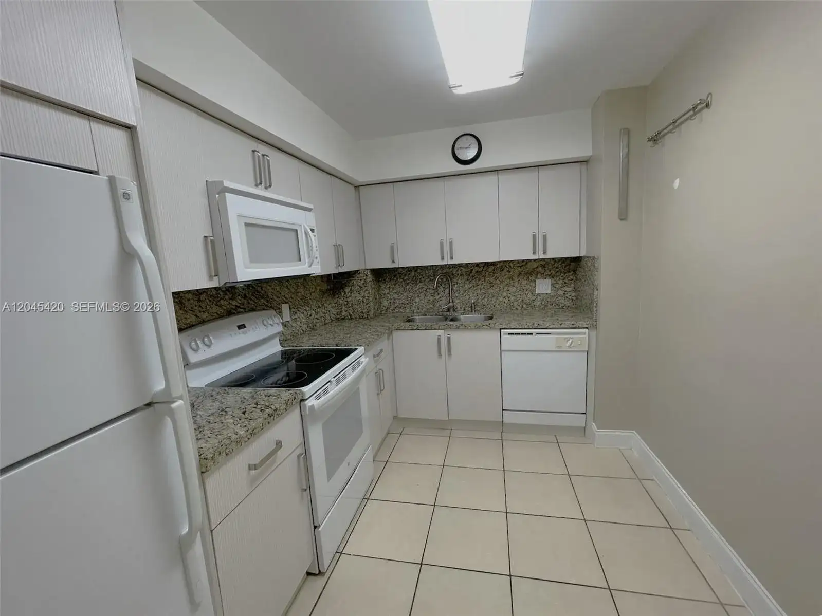 3900 N Hills Dr # 108, Hollywood FL 33021 photo 2