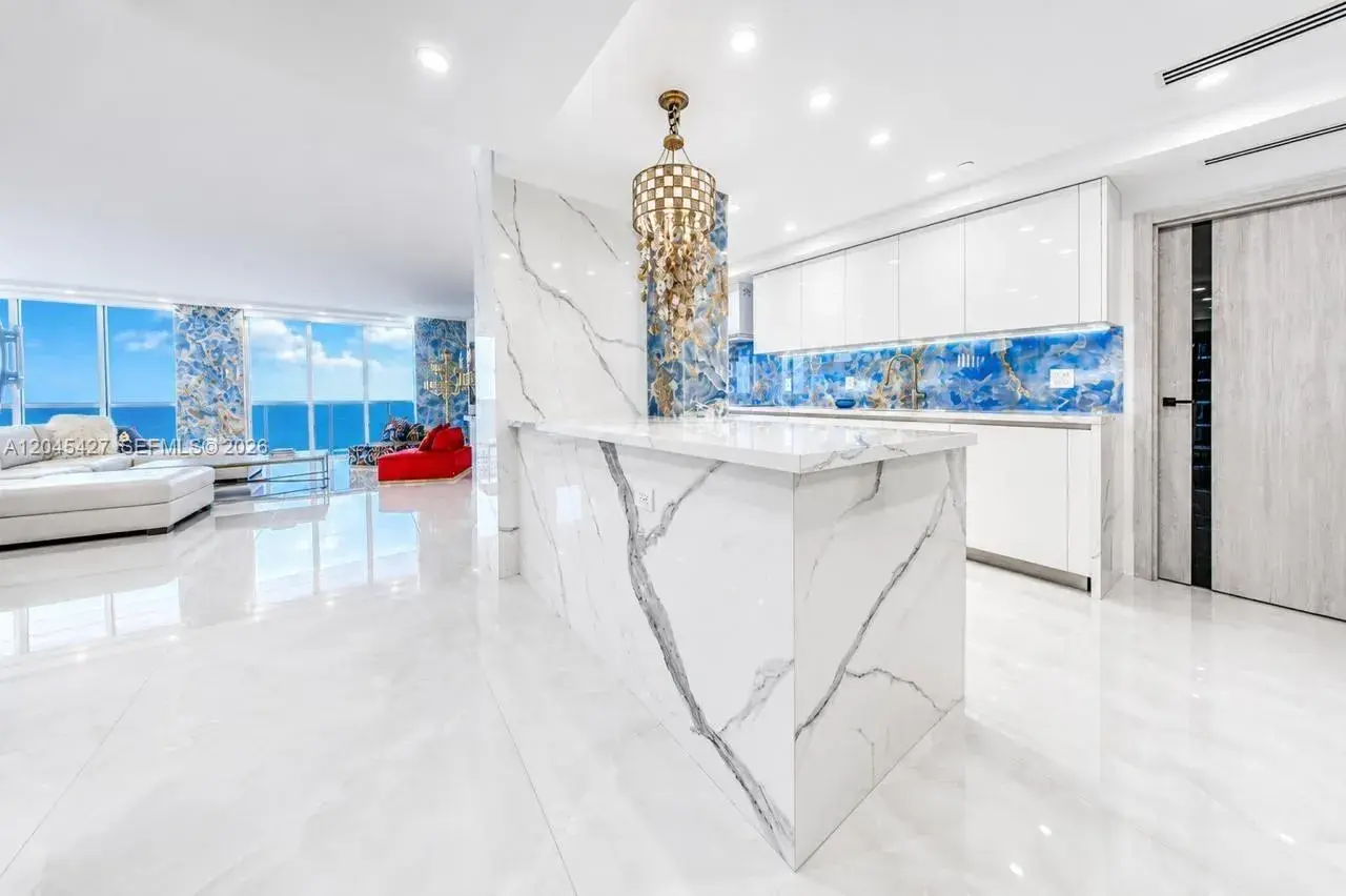 1800 S Ocean Dr # 3601, Hallandale Beach FL 33009