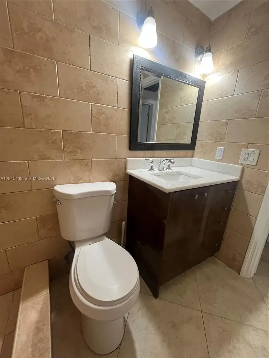 3923 NE 166th St # 106, North Miami Beach FL 33160 photo 3