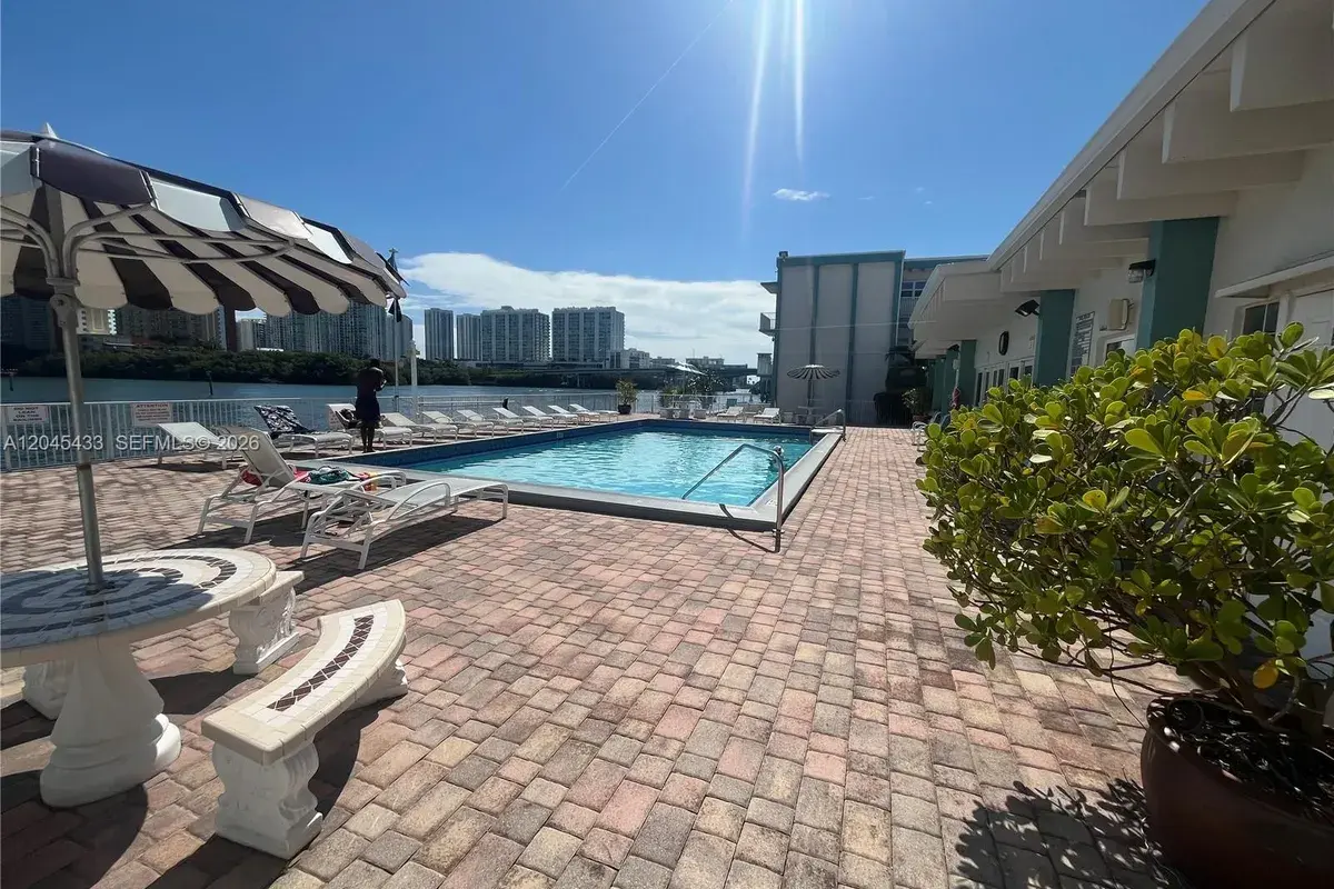 3923 NE 166th St # 106, North Miami Beach FL 33160