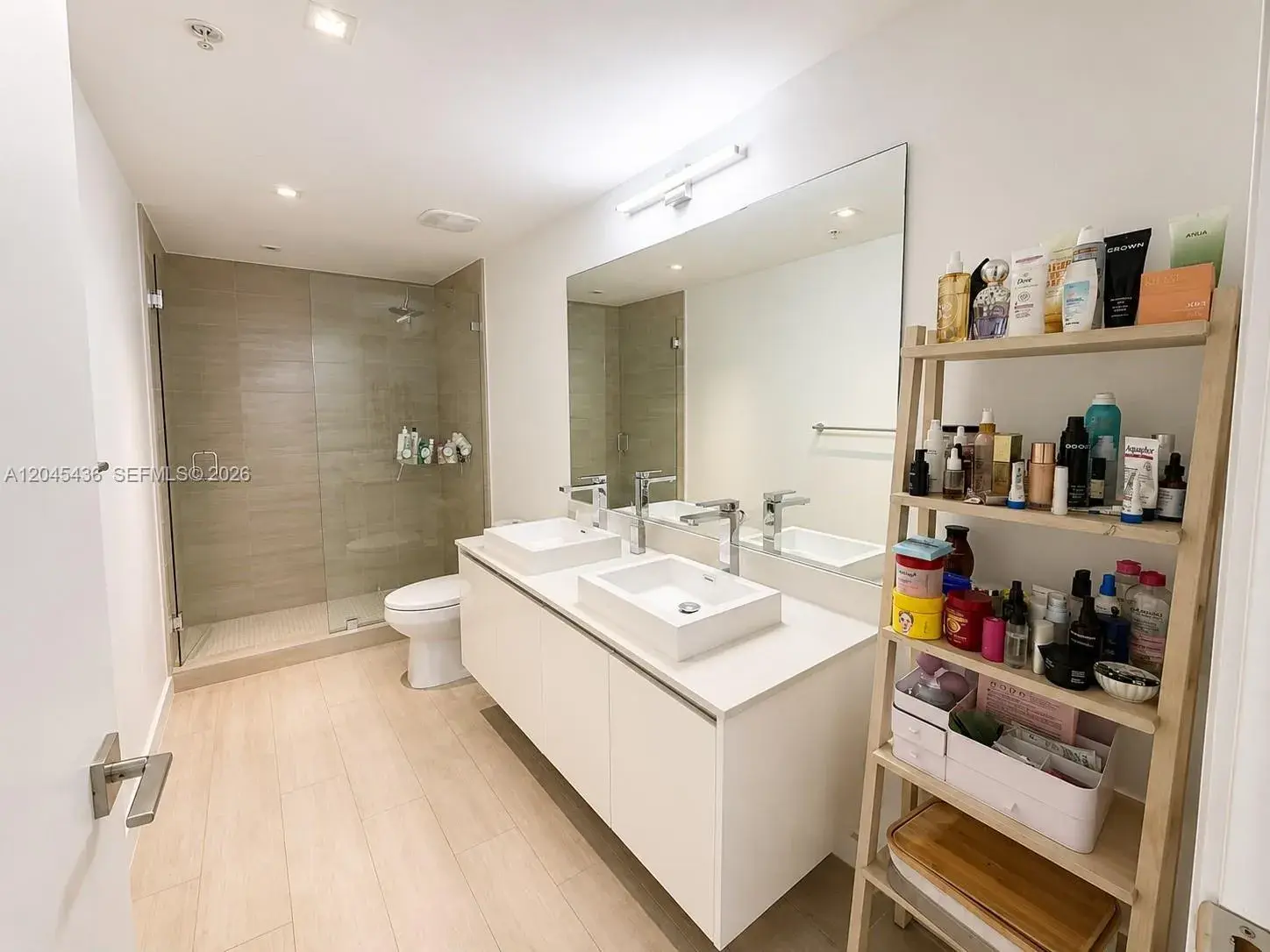 1600 SW 1st Ave # 906, Miami FL 33129