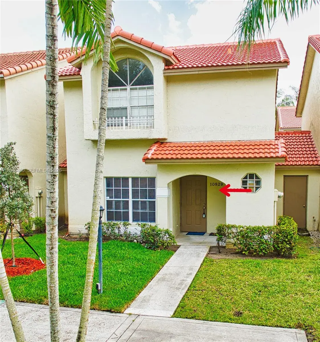 10829 NW 3rd Ct, Pembroke Pines FL 33026