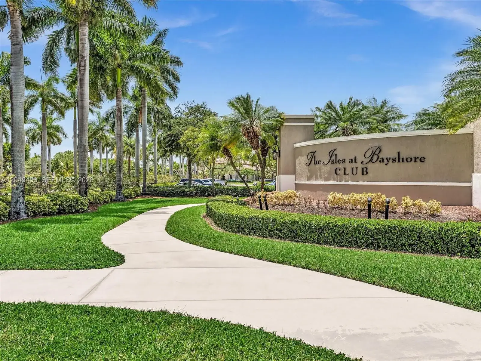 8887 SW 225th St, Cutler Bay FL 33190 photo 2