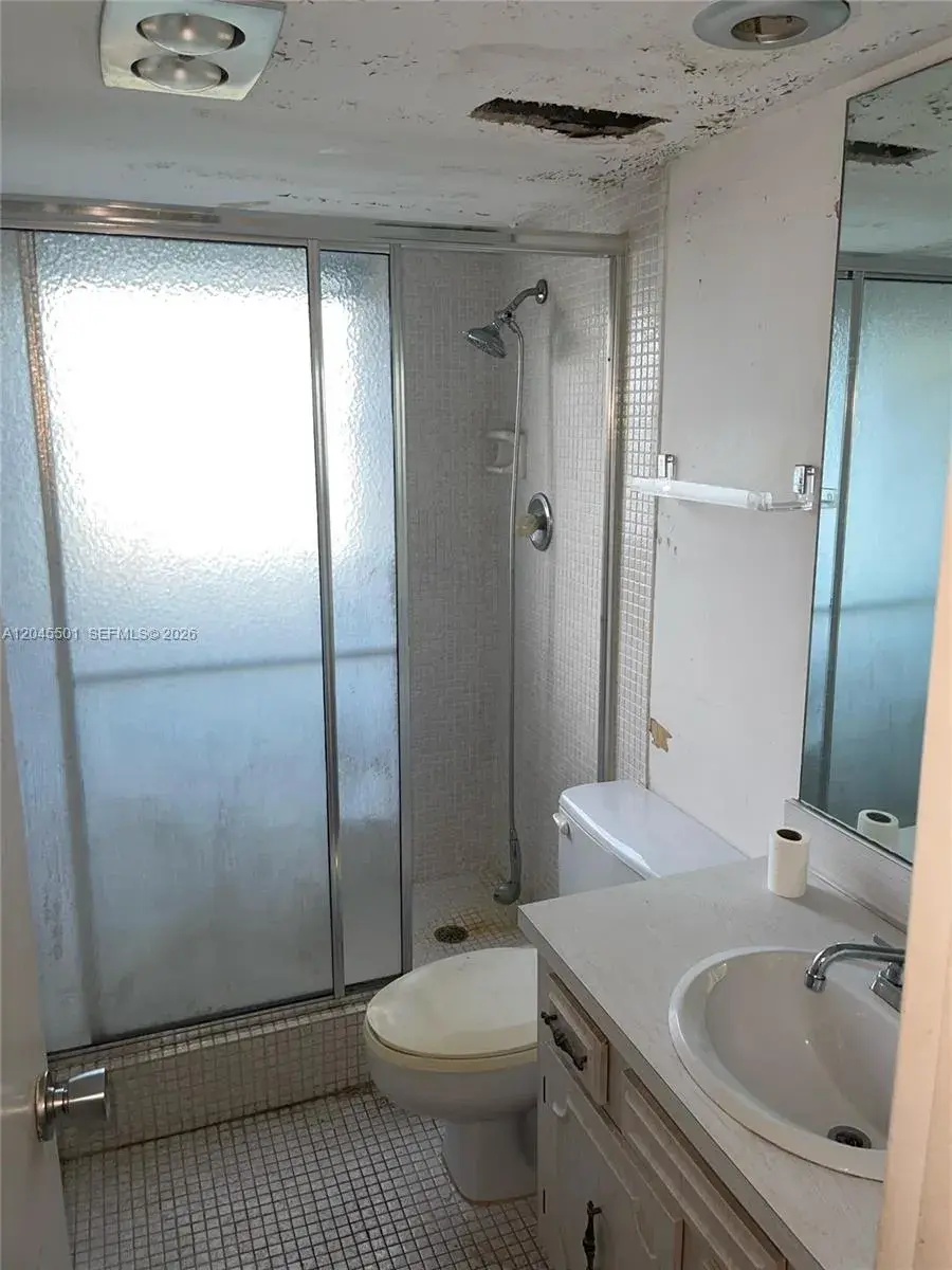 3090 N Course Dr # 401, Pompano Beach FL 33069