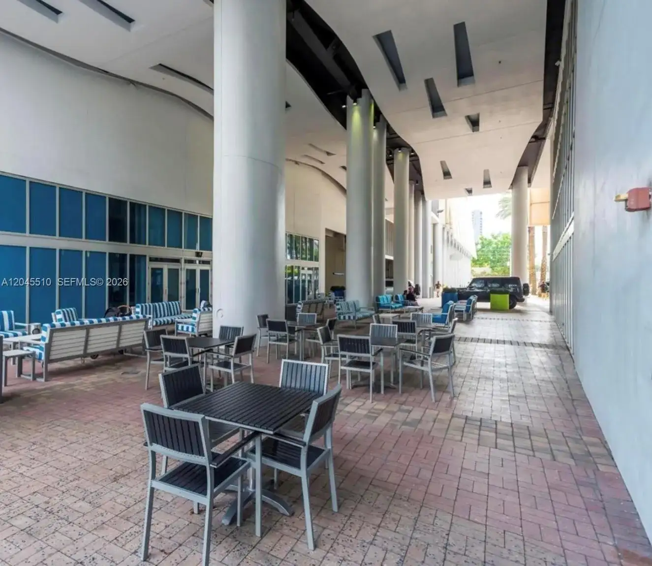 175 SW 7th St # 1212, Miami FL 33130 photo 4
