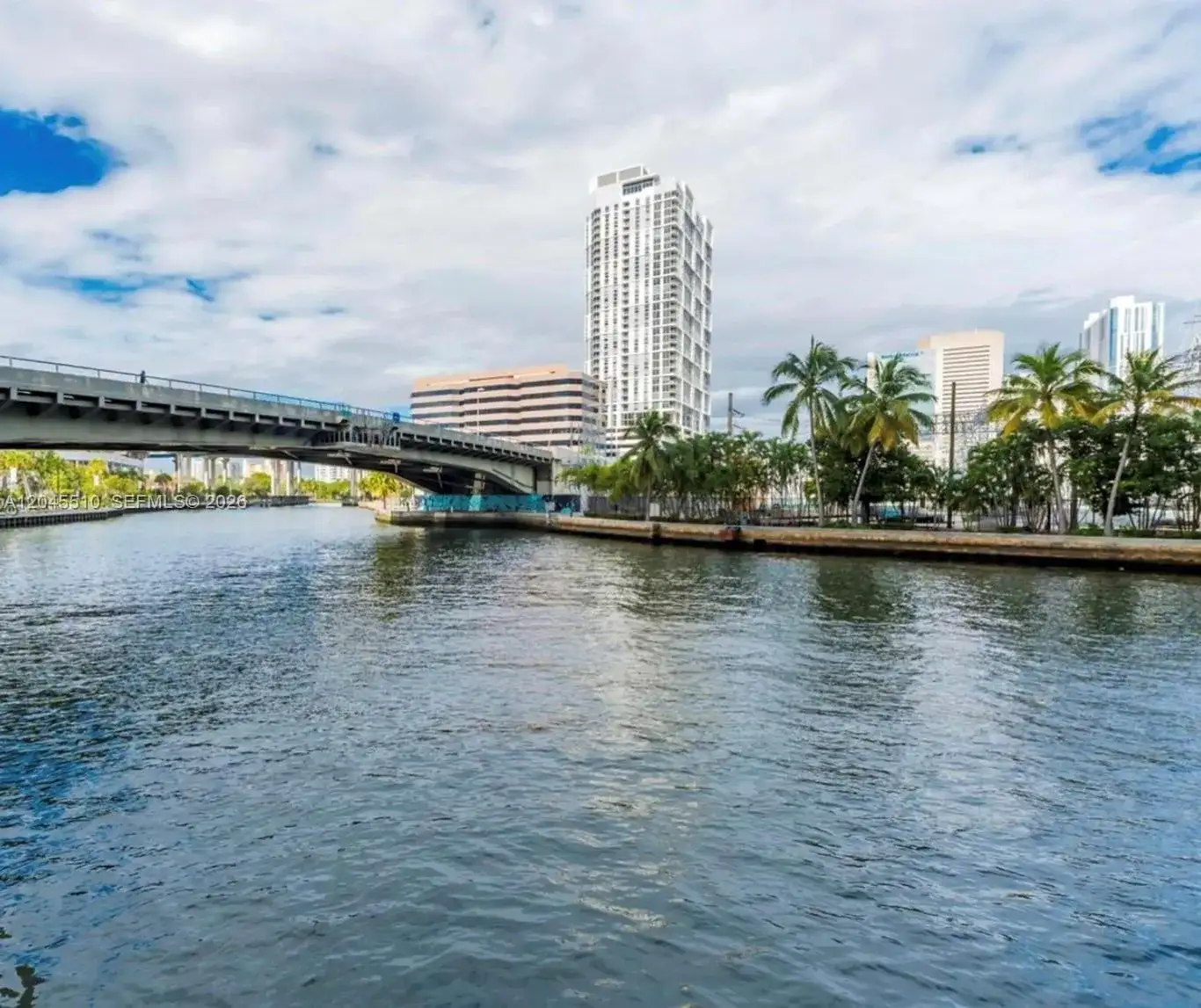 175 SW 7th St # 1212, Miami FL 33130 photo 5