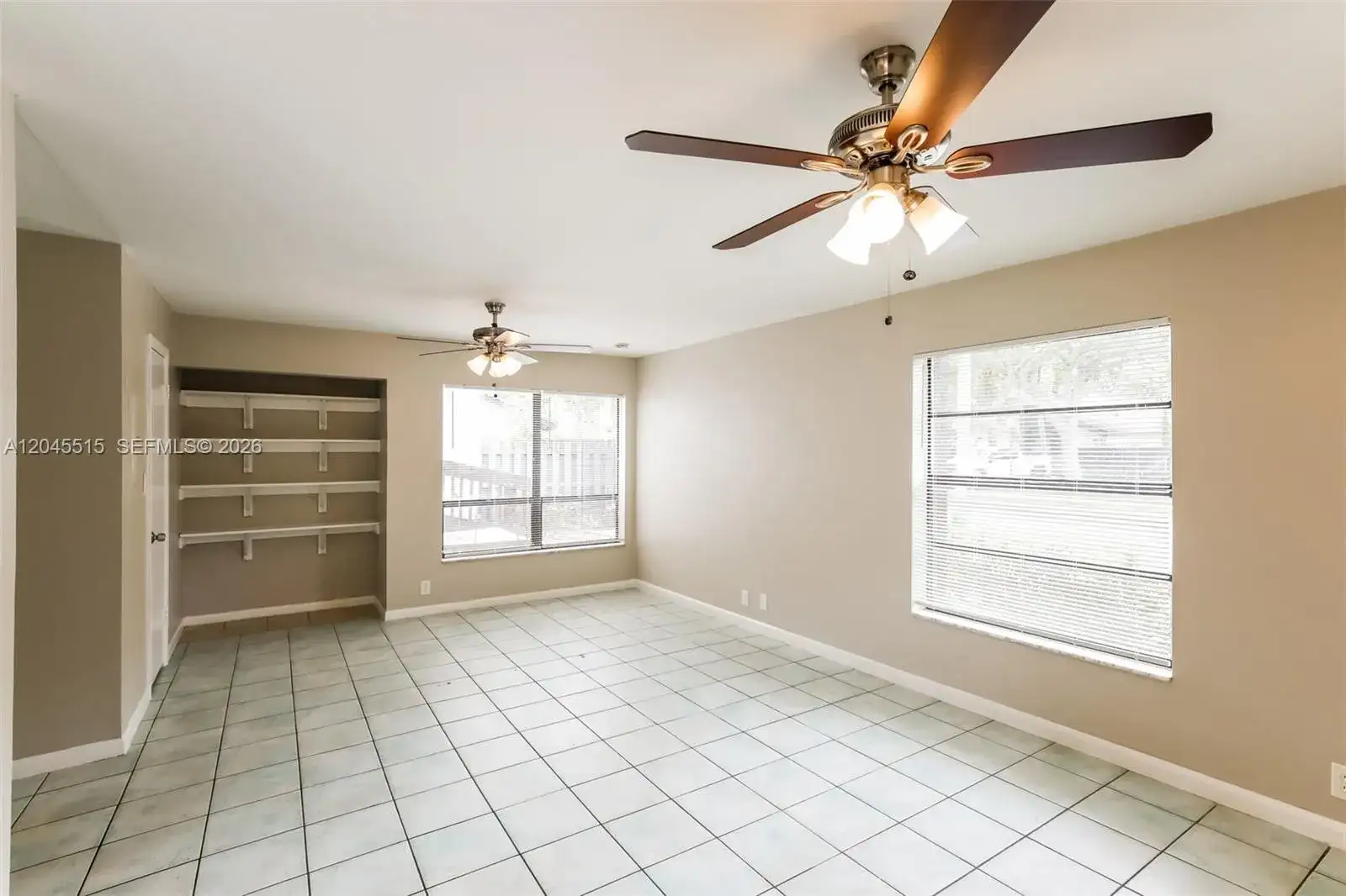 1430 W Sandpiper Cir, Pembroke Pines FL 33026 photo 4