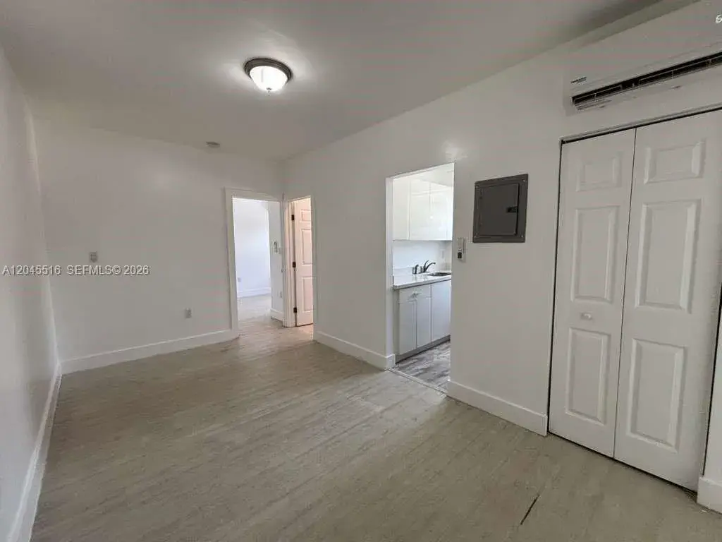 1051 NW 2nd St # 10, Miami FL 33128