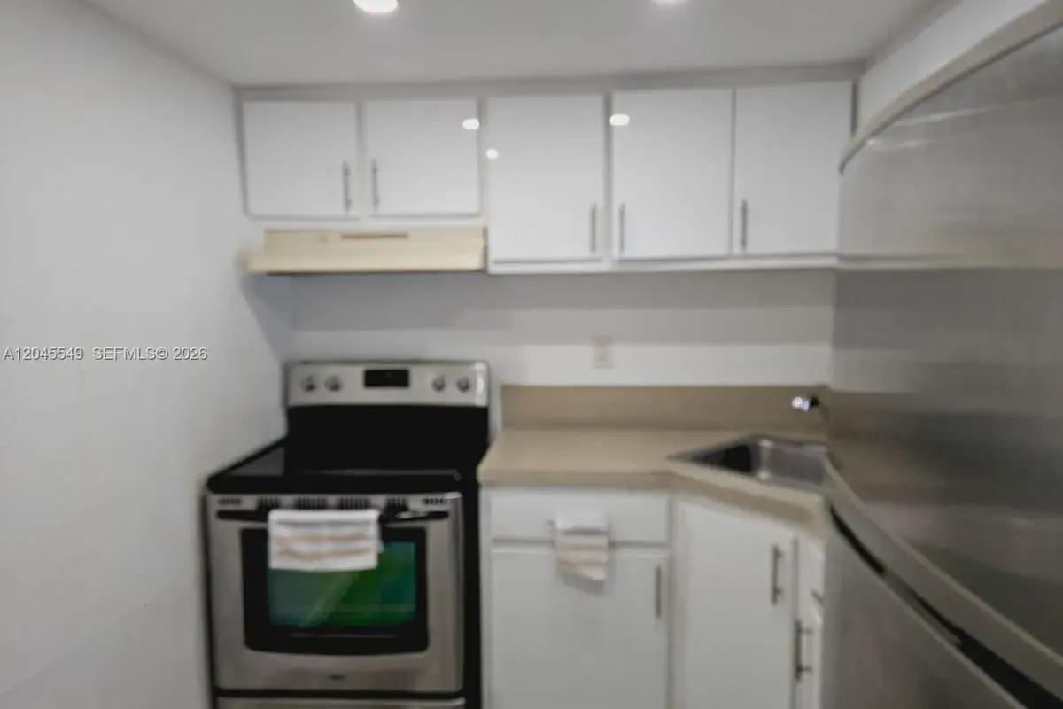 4550 NW 9th St # 709E, Miami FL 33126