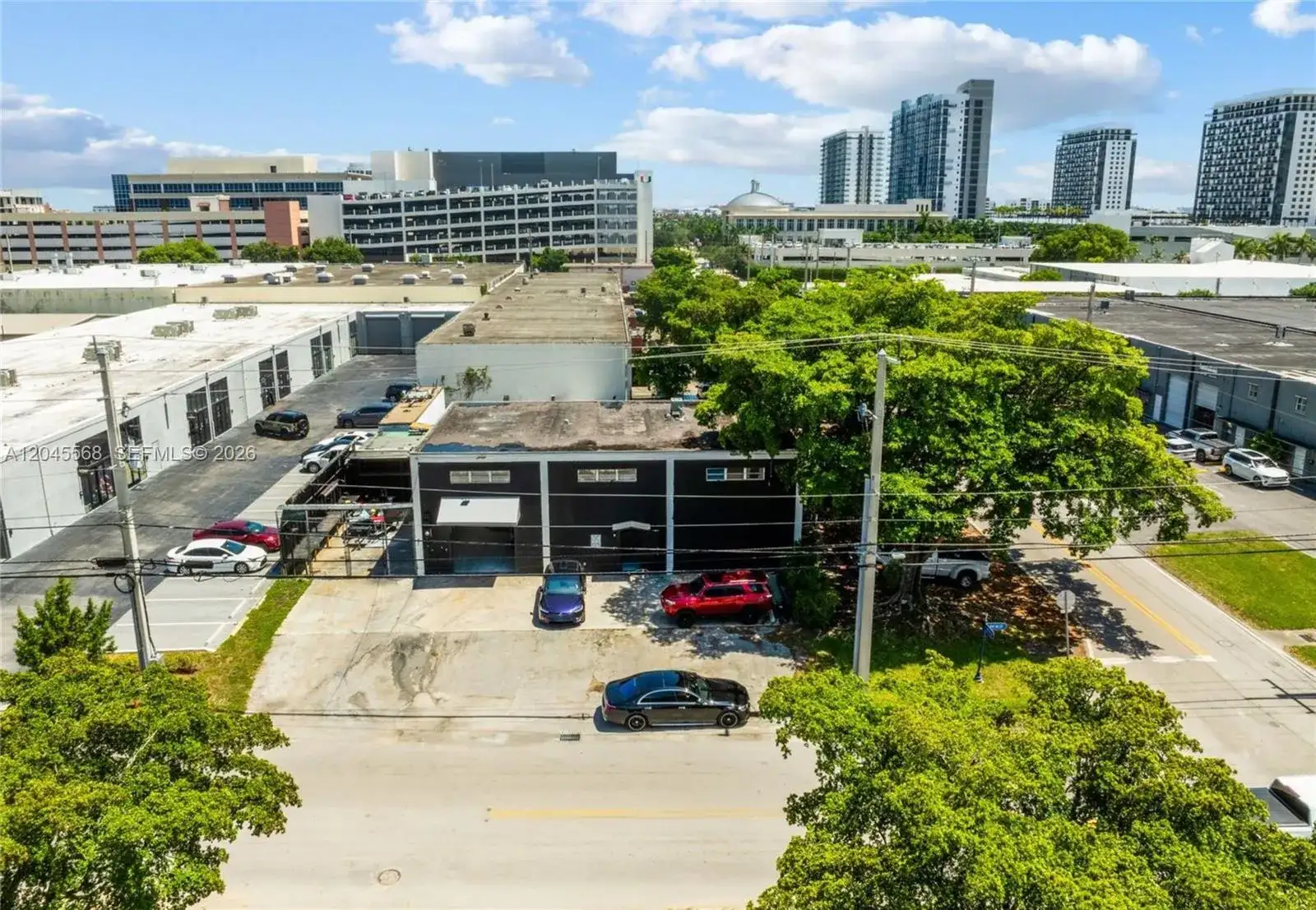 5571 NW 84th Ave, Doral FL 33166 photo 4