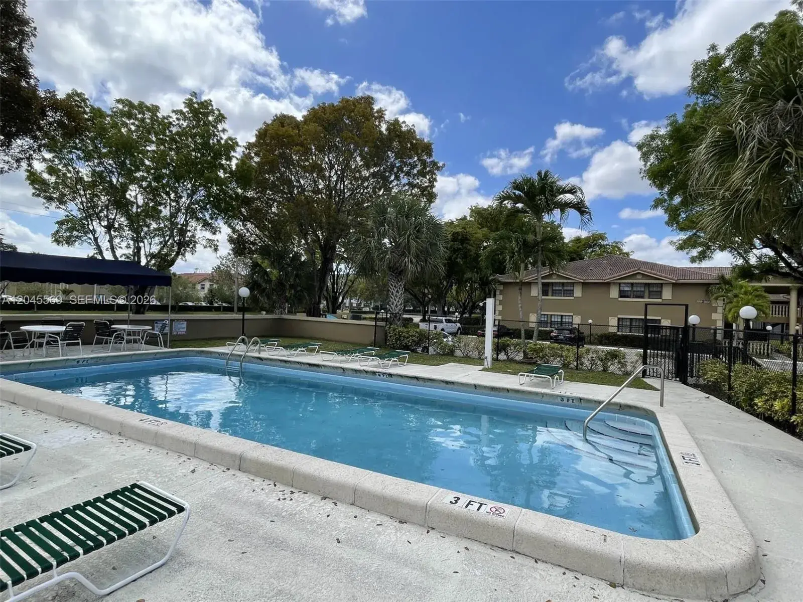 2642 Riverside Dr # 2642, Coral Springs FL 33065