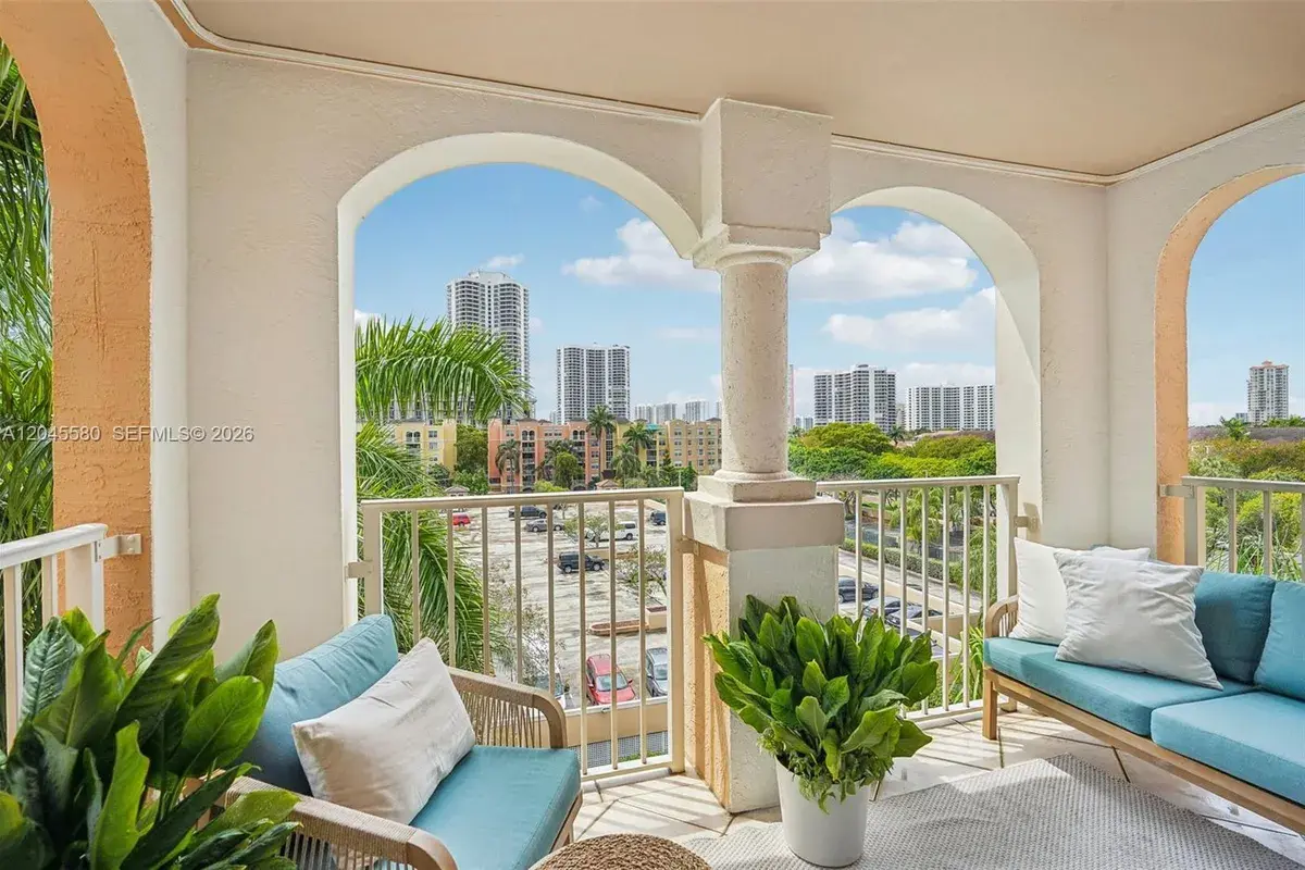 19701 E Country Club Dr # 5603, Aventura FL 33180
