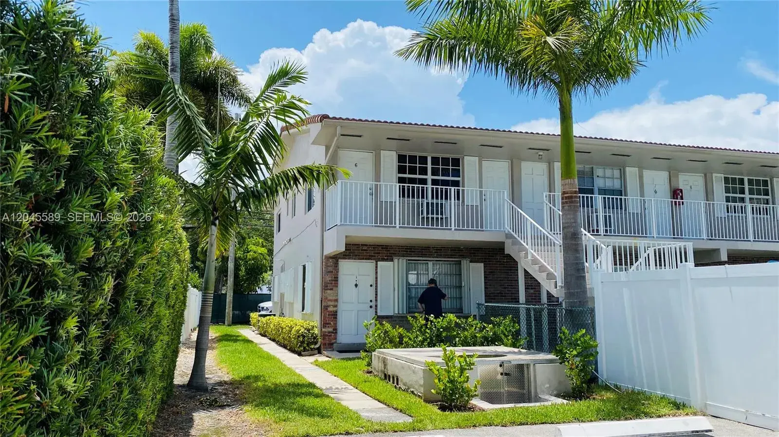 2665 Middle River Dr # 1, Fort Lauderdale FL 33306
