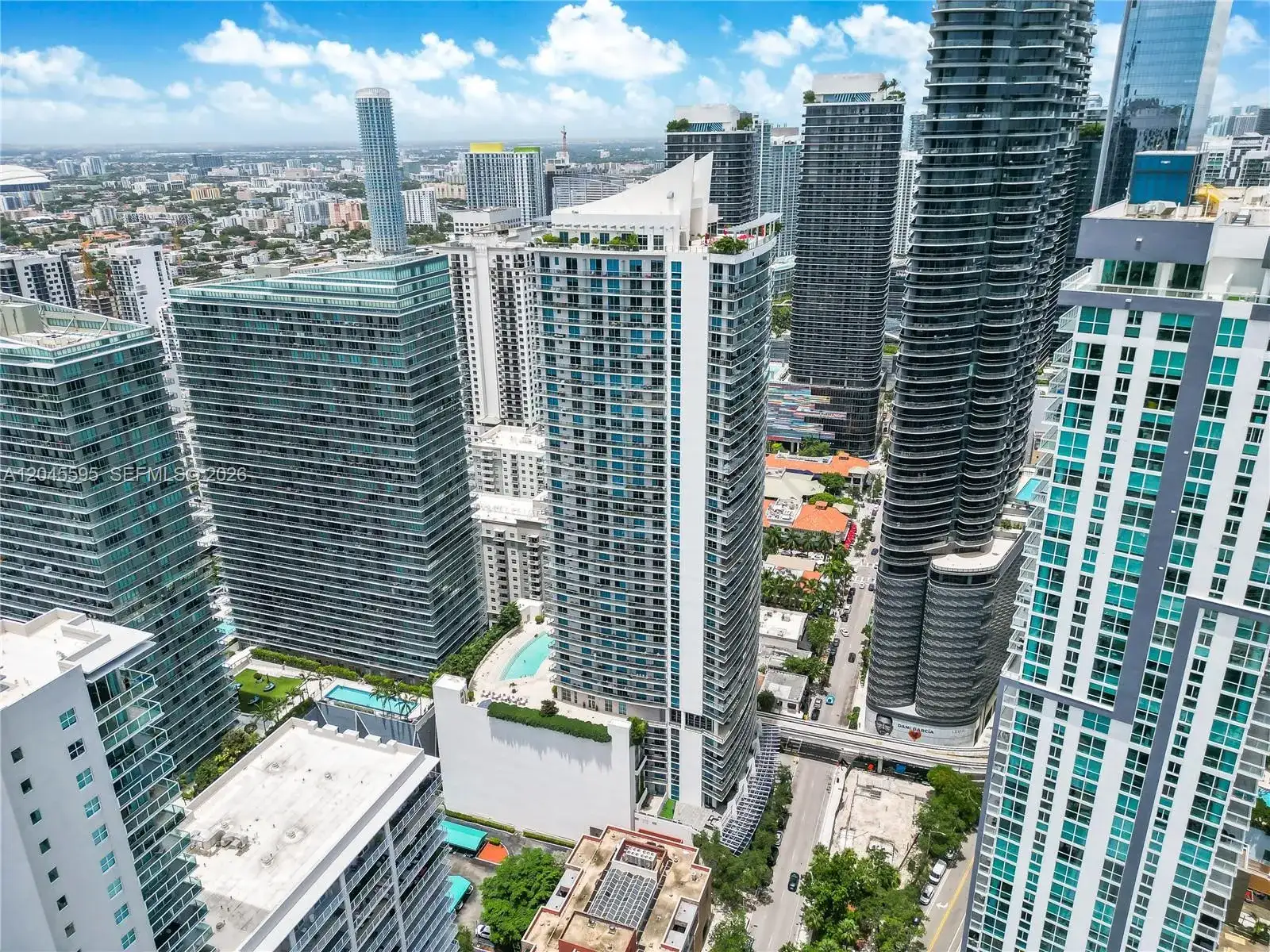 1100 S Miami Ave # 2504, Miami FL 33130 photo 4