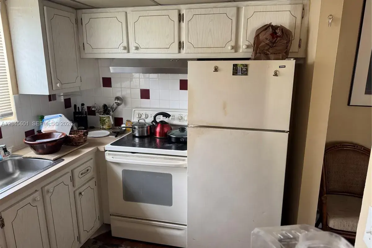 391 Windsor Q # 0, West Palm Beach FL 33417