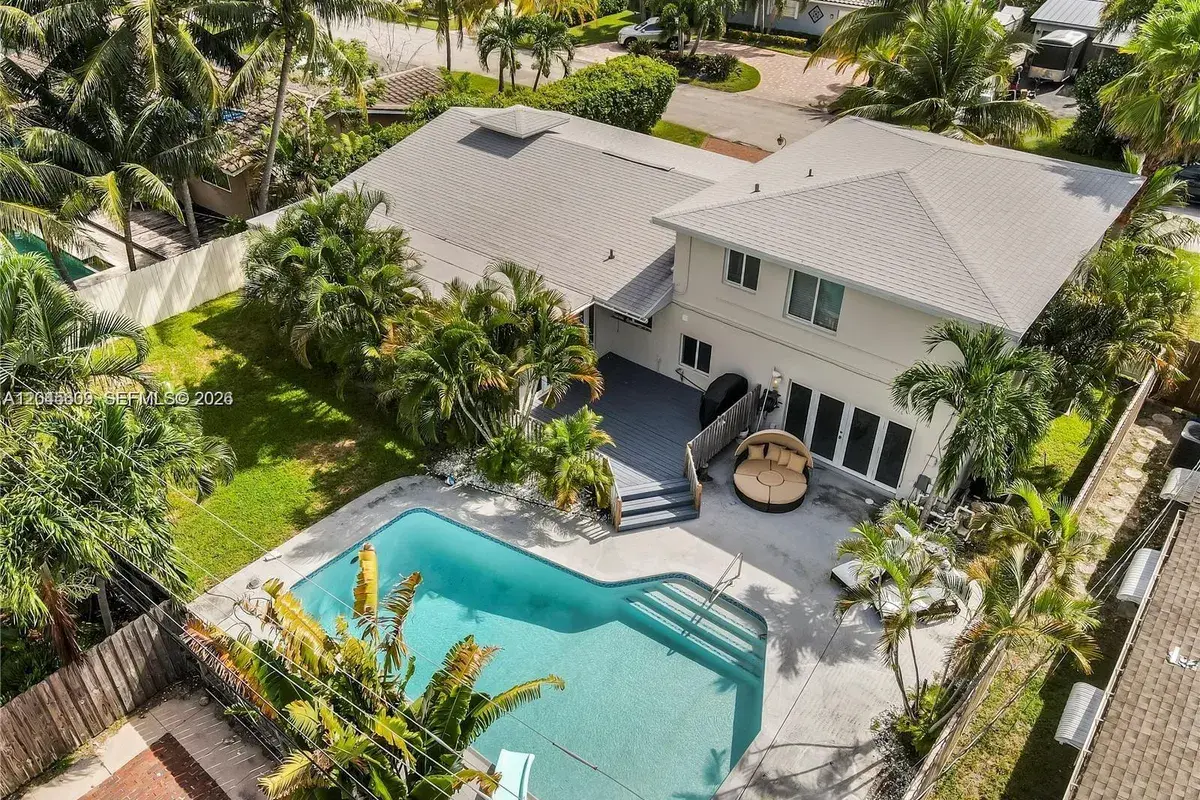 5211 NE 17th Ave, Fort Lauderdale FL 33334