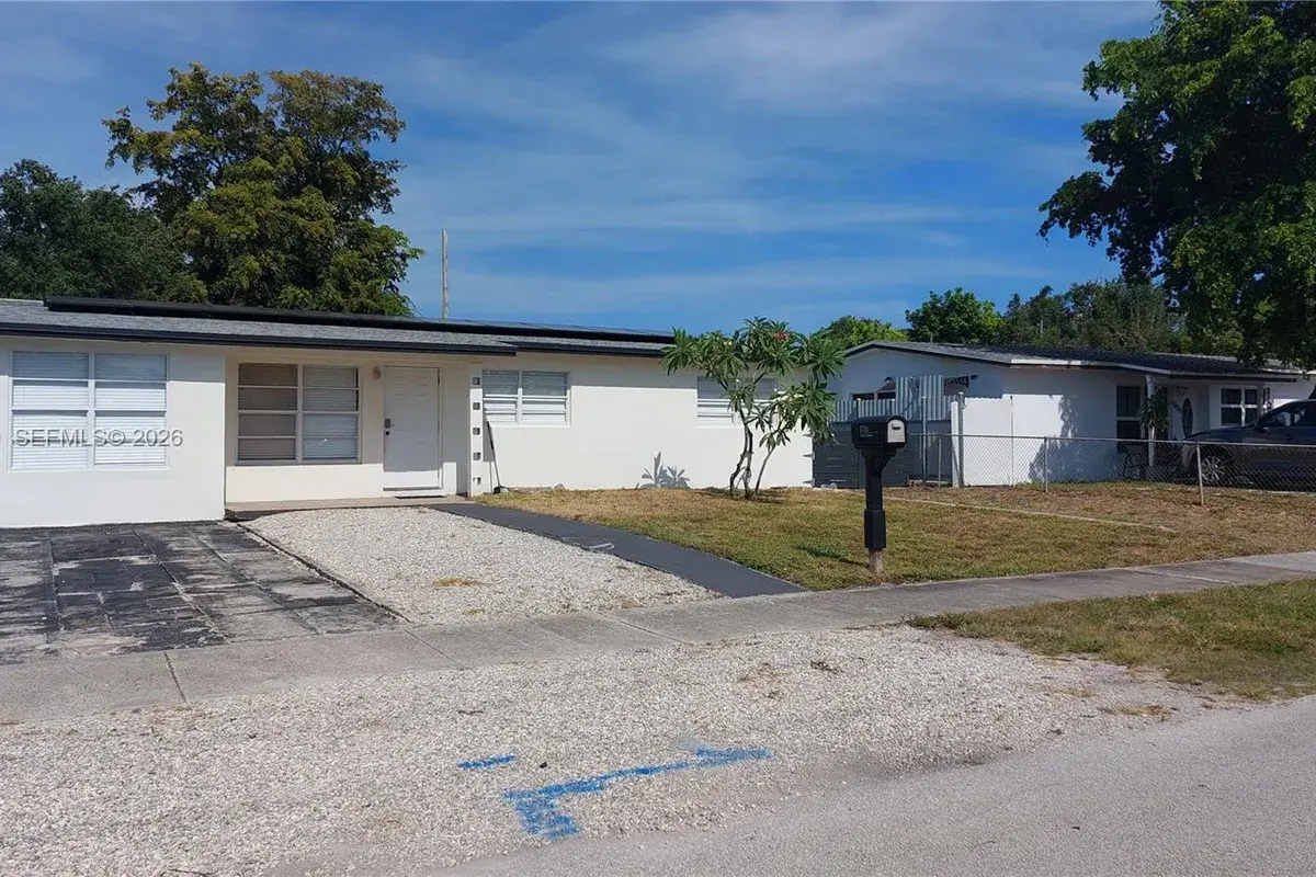 1016 SW 22nd Ter, Fort Lauderdale FL 33312