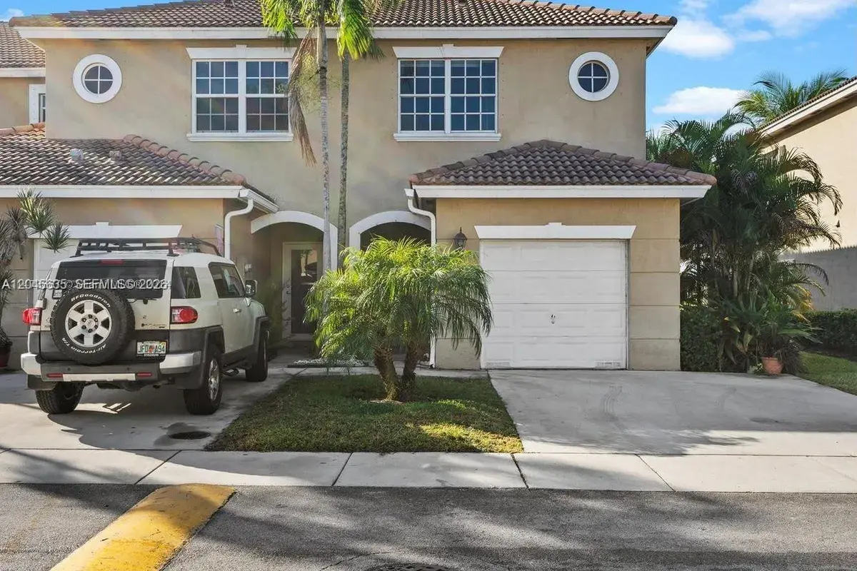 12170 SW 5th Ct, Pembroke Pines FL 33025