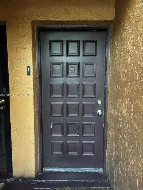 4220 NW 21st St # 207, Lauderhill FL 33313