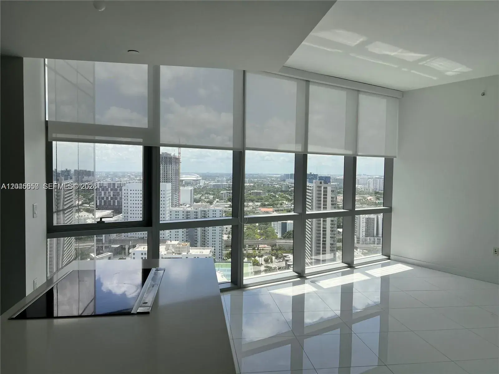 851 NE 1st Ave # 2702, Miami FL 33132