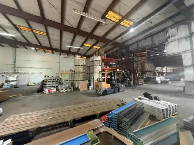 7500 NW 74th Ave, Medley FL 33166 photo 4