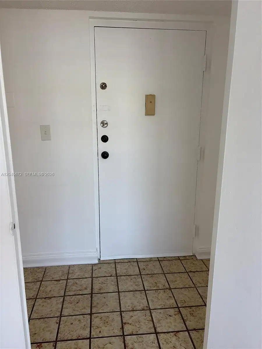 1150 Collins Ave # 404, Miami Beach FL 33139 photo 4