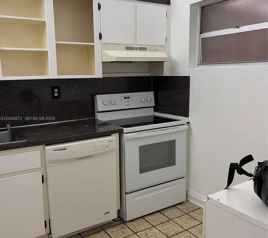 1150 Collins Ave # 404, Miami Beach FL 33139