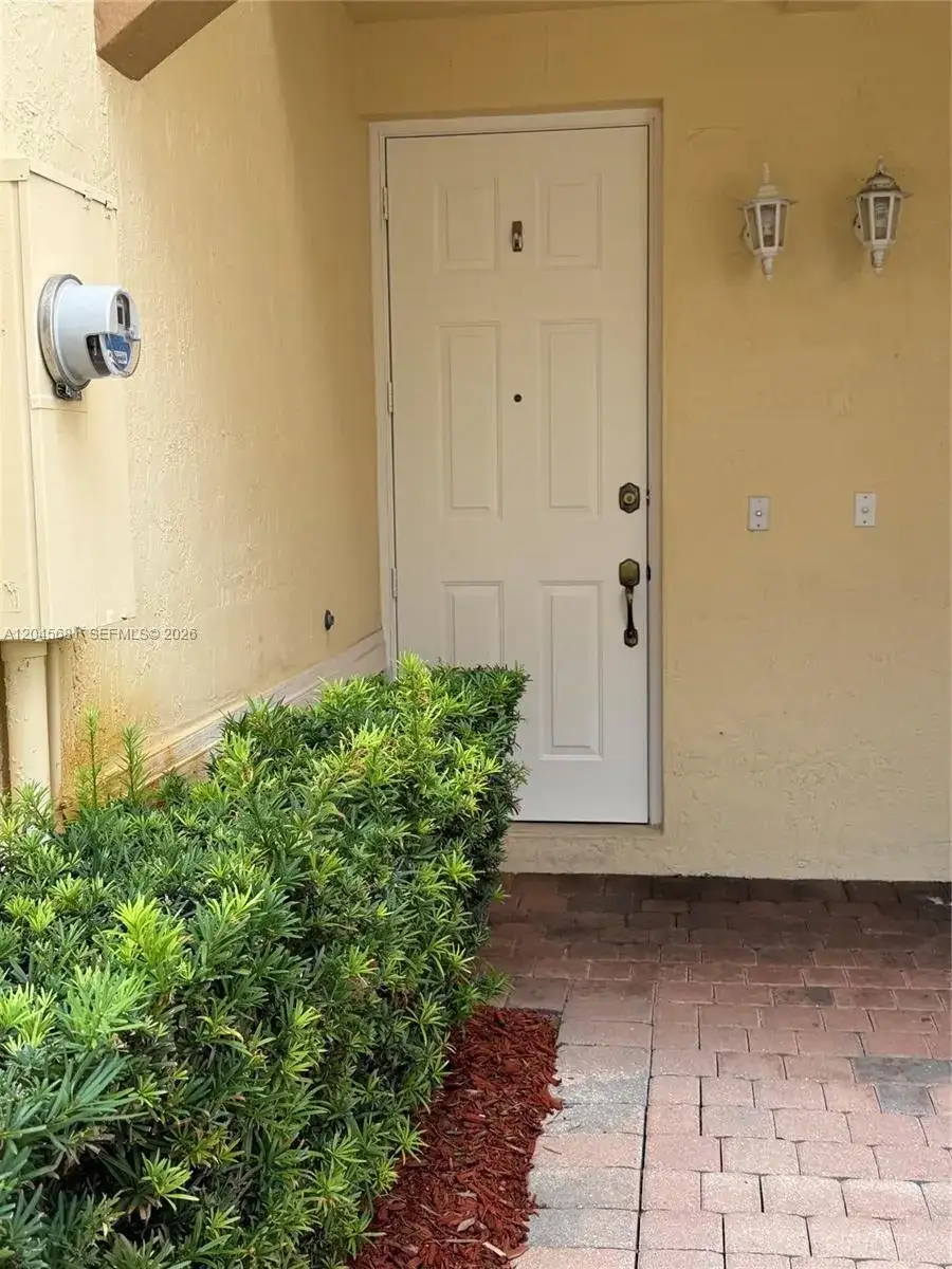 7432 Willow Grove Pl, Davie FL 33314 photo 2