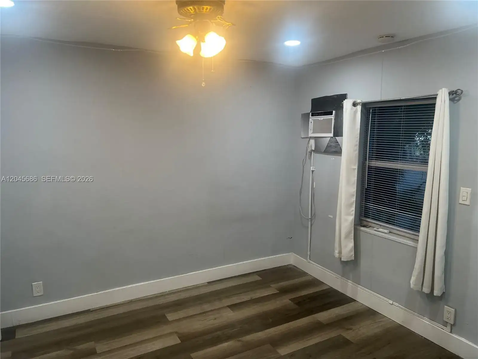2118 N 19th Ave # 4, Hollywood FL 33020 photo 2